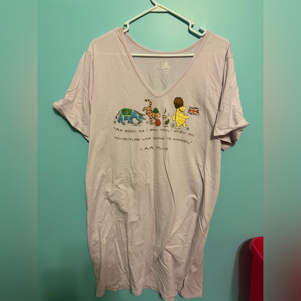 Disney world exclusive Winnie the Pooh night shirt